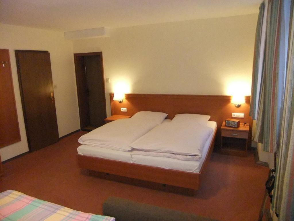Gasthof Rotes Ross Zell im Fichtelgebirge Bilik gambar